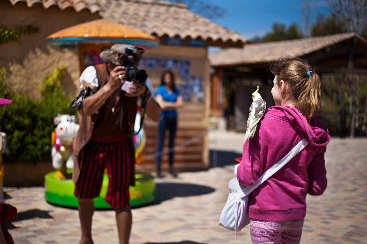 Portfolio Onfocus — photo avec mascotte